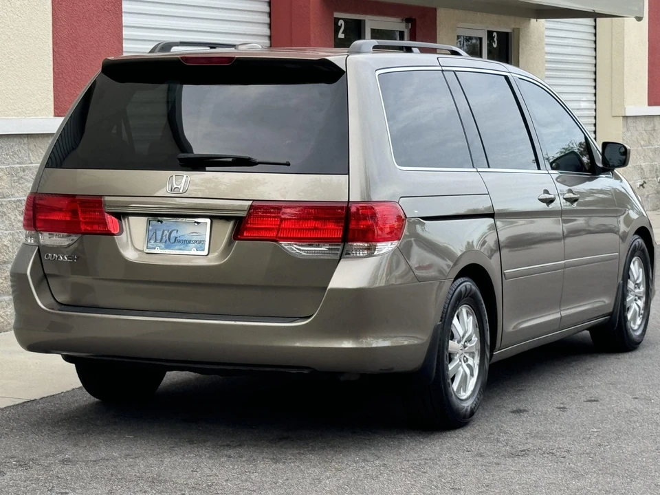 2010 Honda Odyssey - Image 13 of 31
