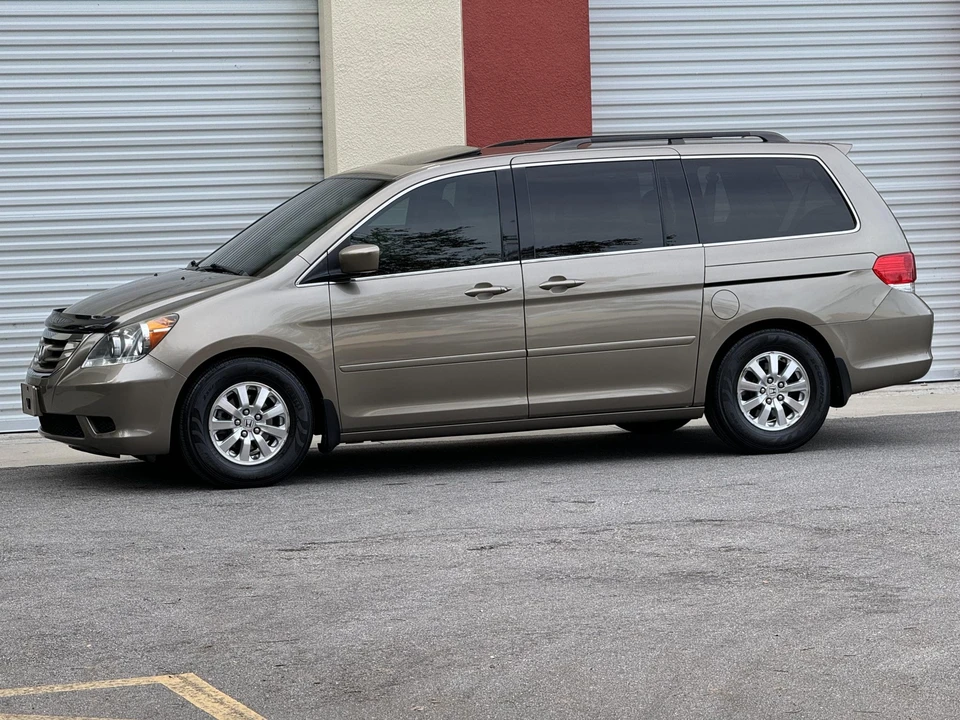 2010 Honda Odyssey - Image 5 of 31