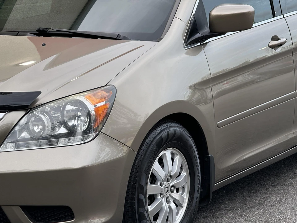 2010 Honda Odyssey - Image 28 of 31