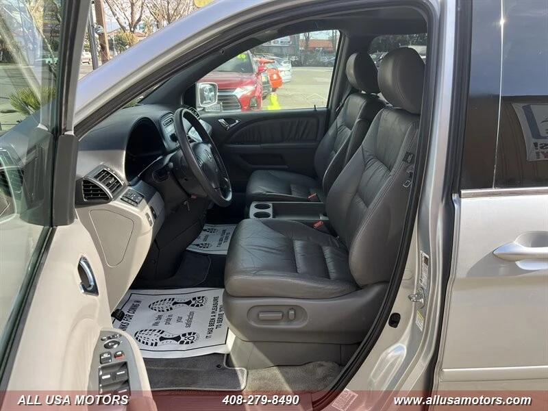 2010 Honda Odyssey - Image 20 of 21