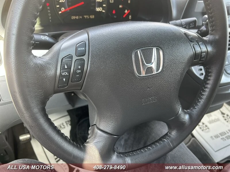 2010 Honda Odyssey - Image 16 of 21