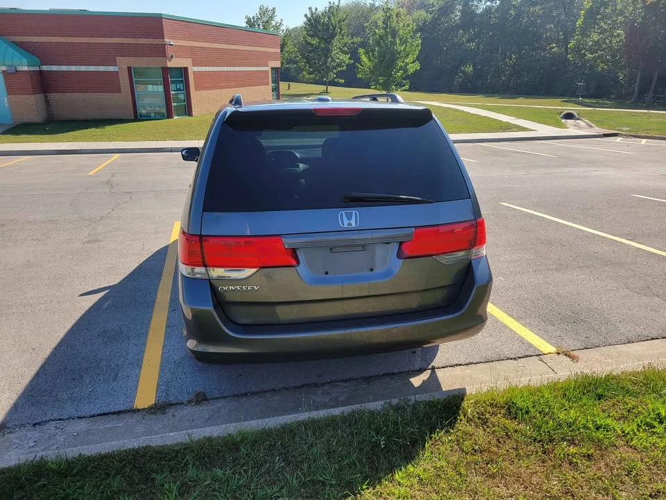 2010 Honda Odyssey - Image 10 of 14