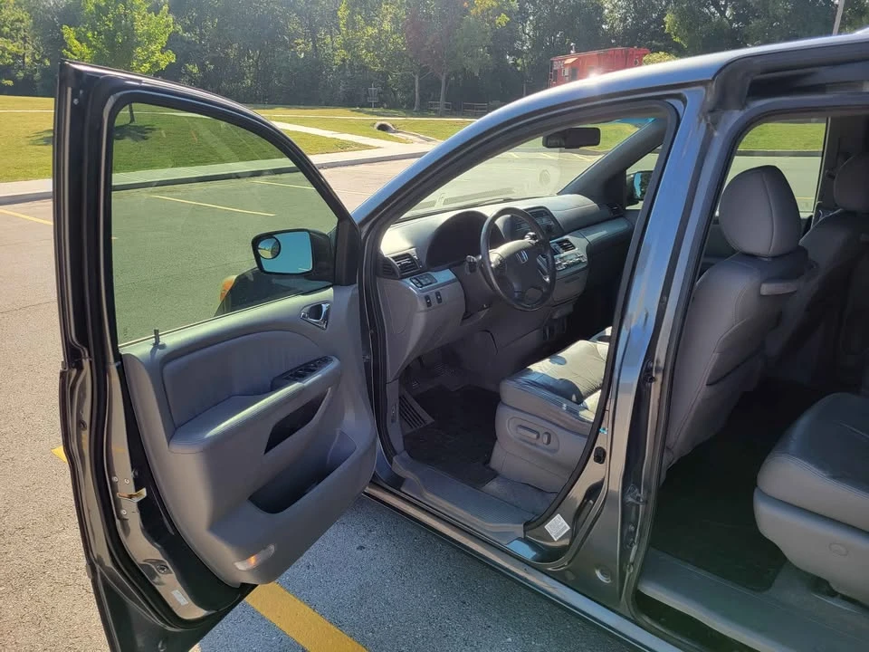 2010 Honda Odyssey - Image 4 of 14