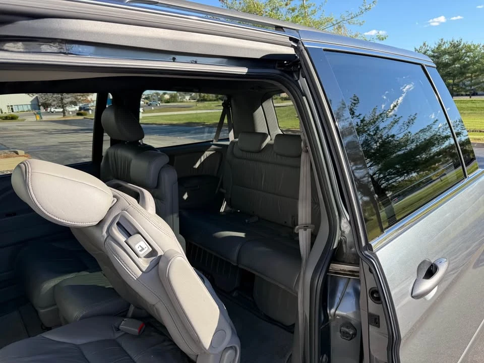 2010 Honda Odyssey - Image 9 of 11