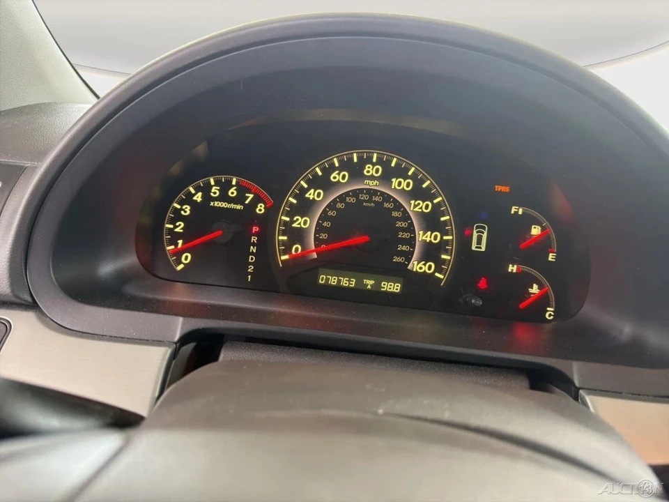 2010 Honda Odyssey - Image 11 of 21
