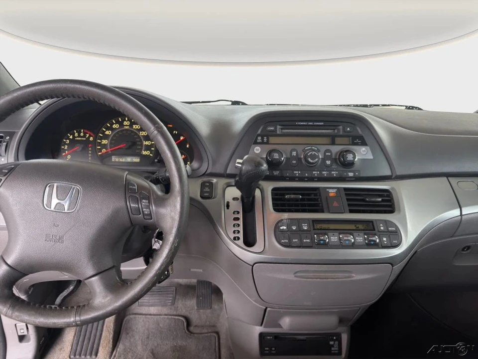 2010 Honda Odyssey - Image 16 of 21