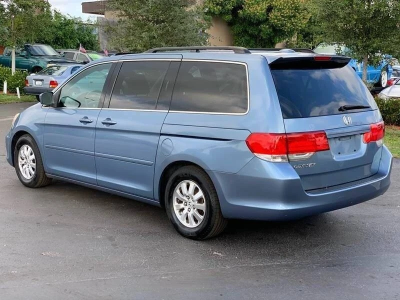 2010 Honda Odyssey - Image 3 of 12