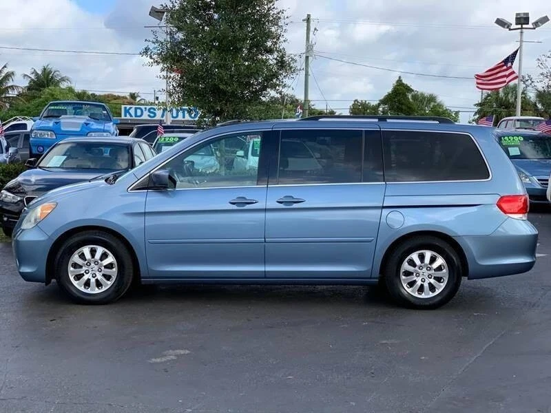 2010 Honda Odyssey - Image 2 of 16