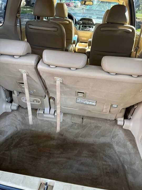 2010 Honda Odyssey - Image 9 of 9