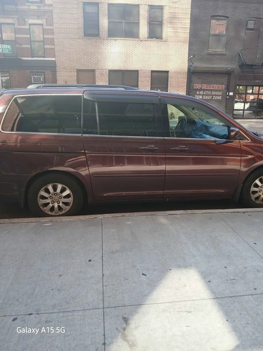 2010 Honda Odyssey - Image 4 of 4
