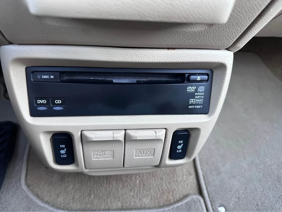 2010 Honda Odyssey - Image 10 of 20
