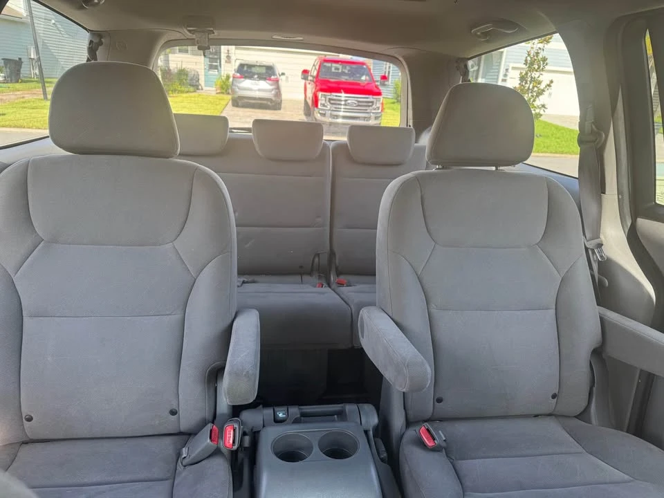 2010 Honda Odyssey - Image 5 of 6