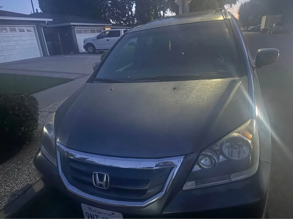 2010 Honda Odyssey - Image 2 of 5
