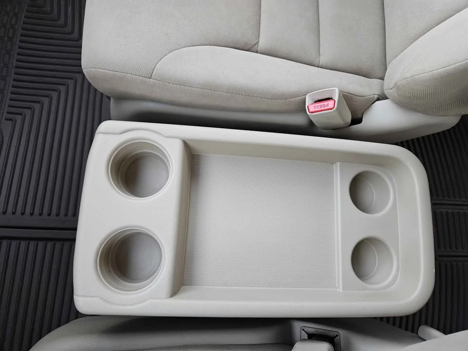 2010 Honda Odyssey - Image 14 of 20