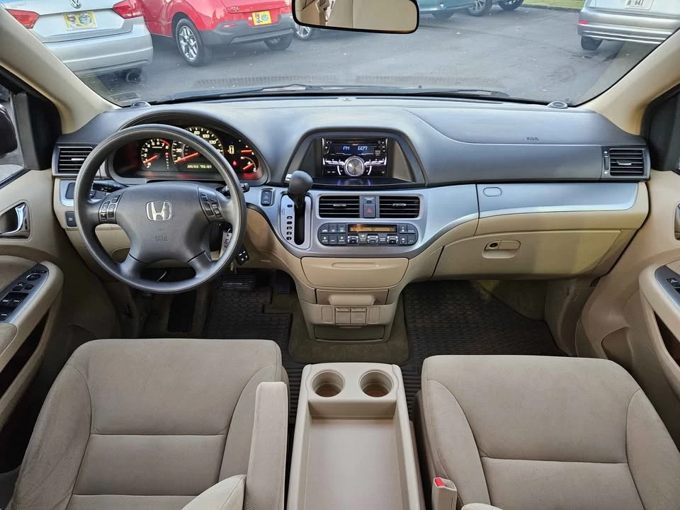 2010 Honda Odyssey - Image 17 of 20