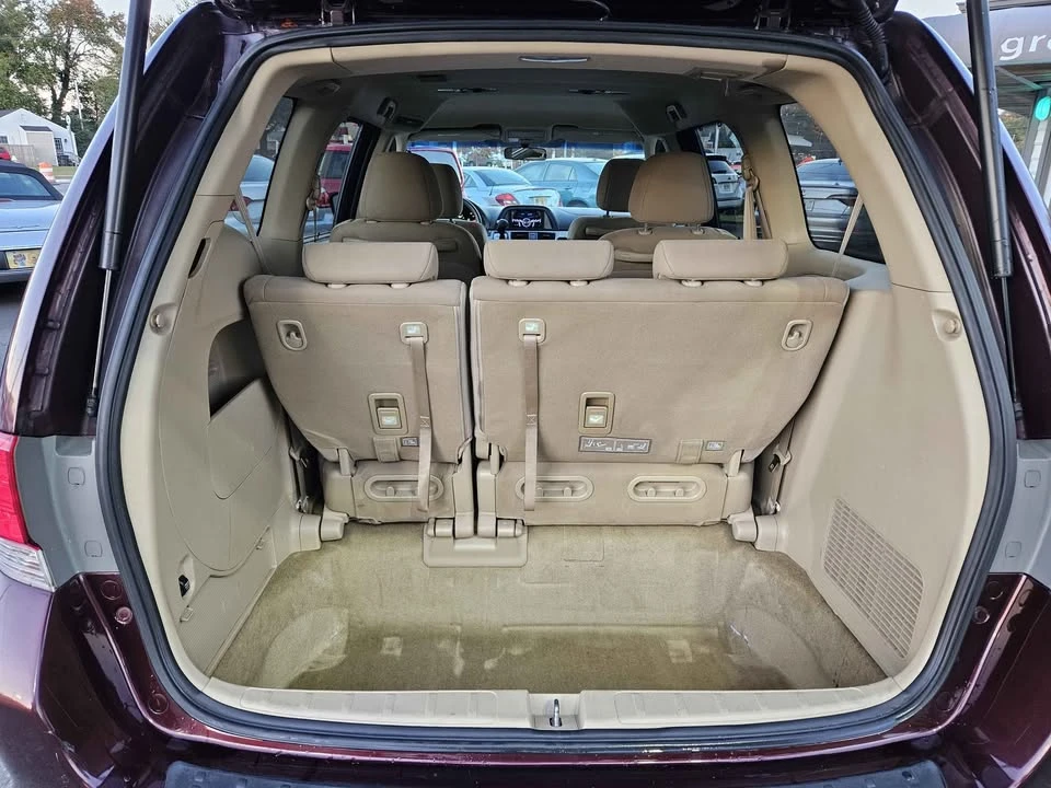 2010 Honda Odyssey - Image 19 of 20