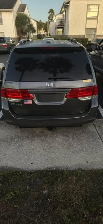 2010 Honda Odyssey - Image 2 of 6