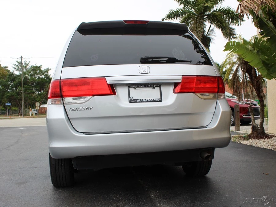 2010 Honda Odyssey - Image 10 of 12