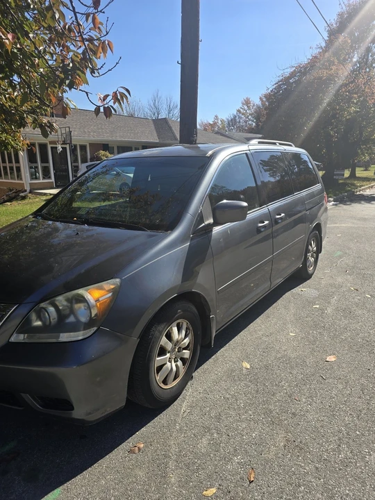 2010 Honda Odyssey - Image 3 of 7