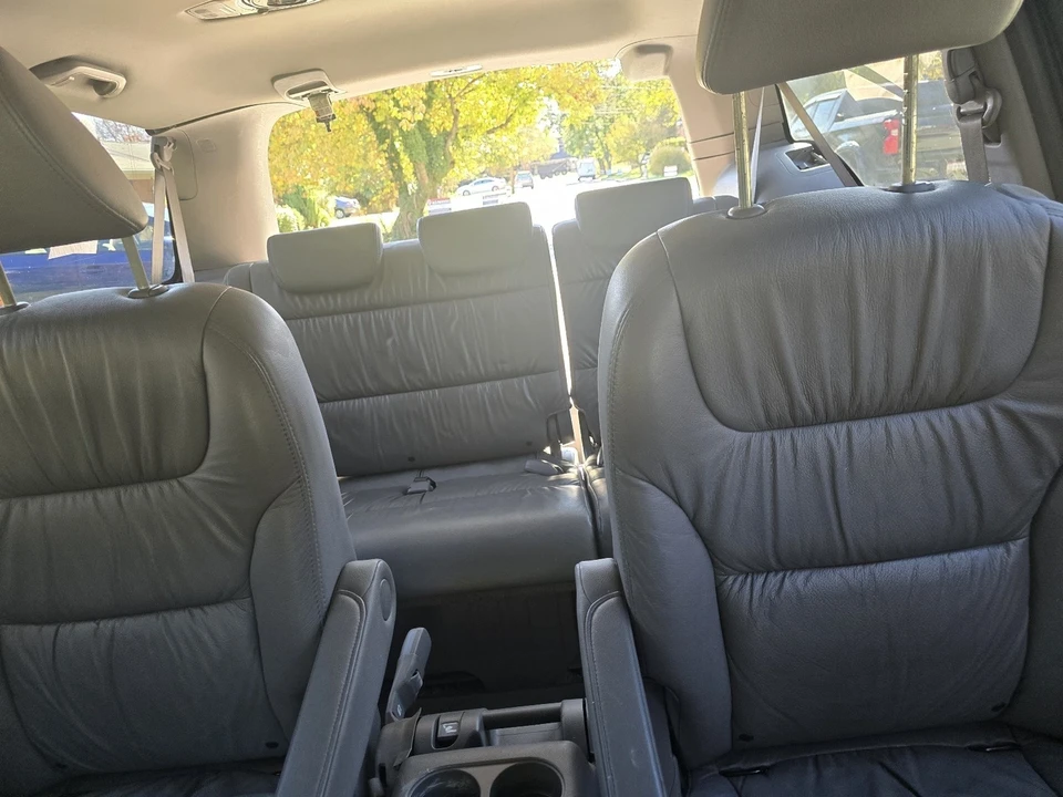 2010 Honda Odyssey - Image 5 of 7
