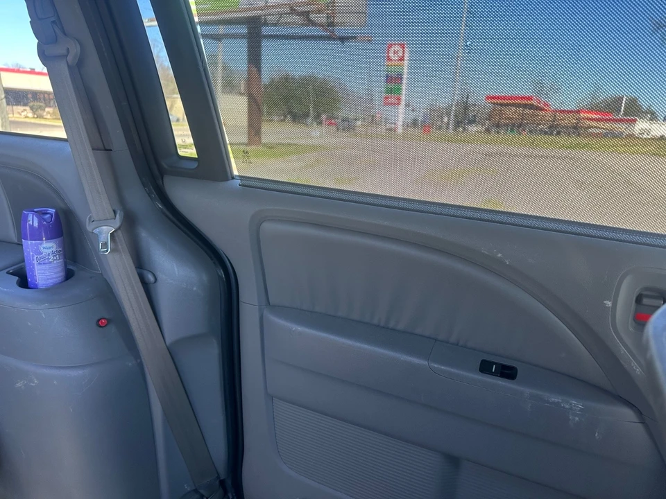 2010 Honda Odyssey - Image 16 of 19
