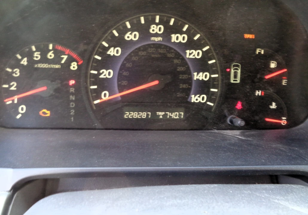 2010 Honda Odyssey - Image 7 of 14
