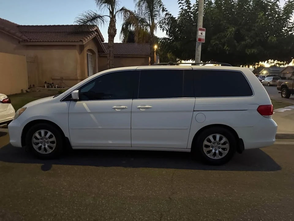 2010 Honda Odyssey - Image 5 of 9