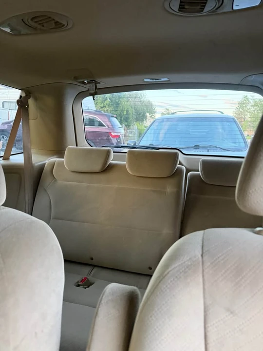 2010 Honda Odyssey - Image 11 of 11