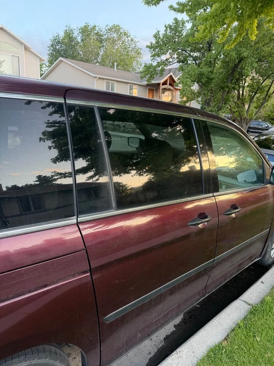 2010 Honda Odyssey - Image 2 of 11