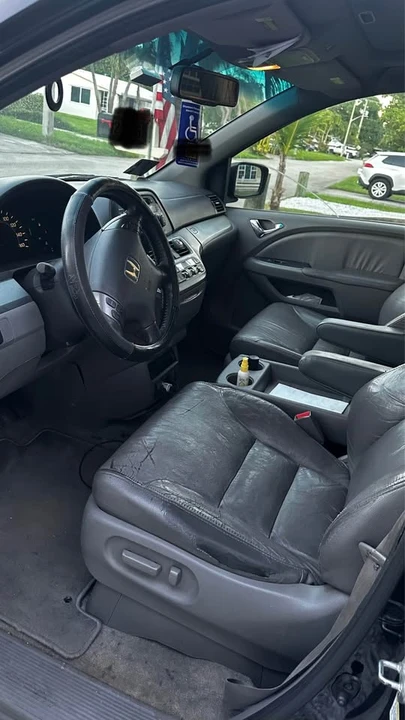 2010 Honda Odyssey - Image 7 of 12