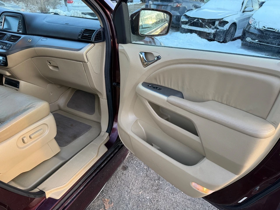 2010 Honda Odyssey - Image 20 of 20