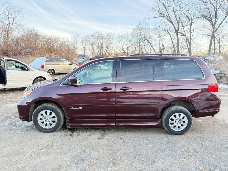 2010 Honda Odyssey - Image 3 of 20