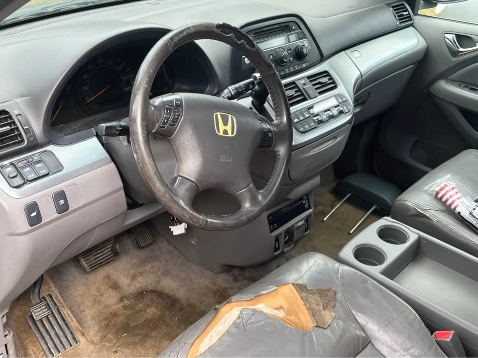 2010 Honda Odyssey - Image 5 of 8