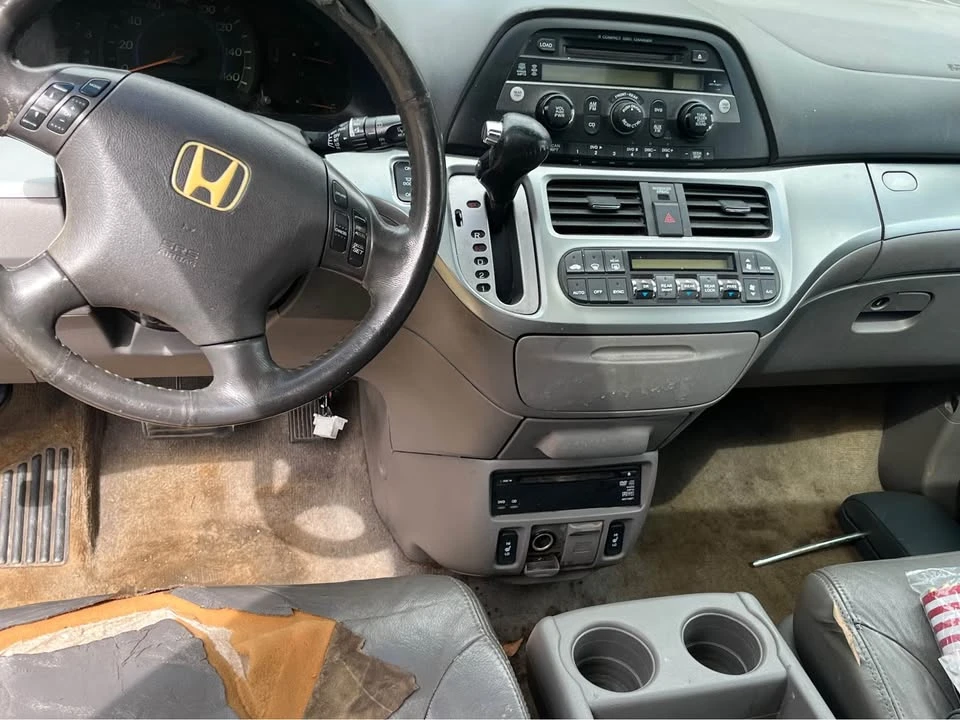 2010 Honda Odyssey - Image 7 of 8