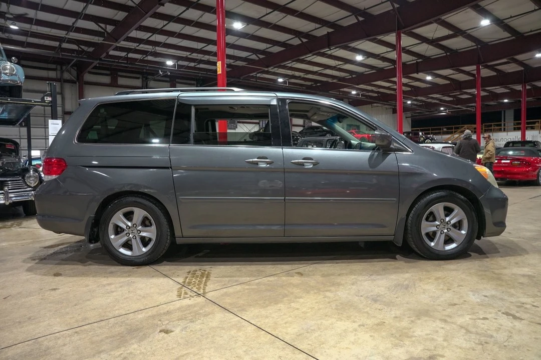 2010 Honda Odyssey - Image 10 of 12