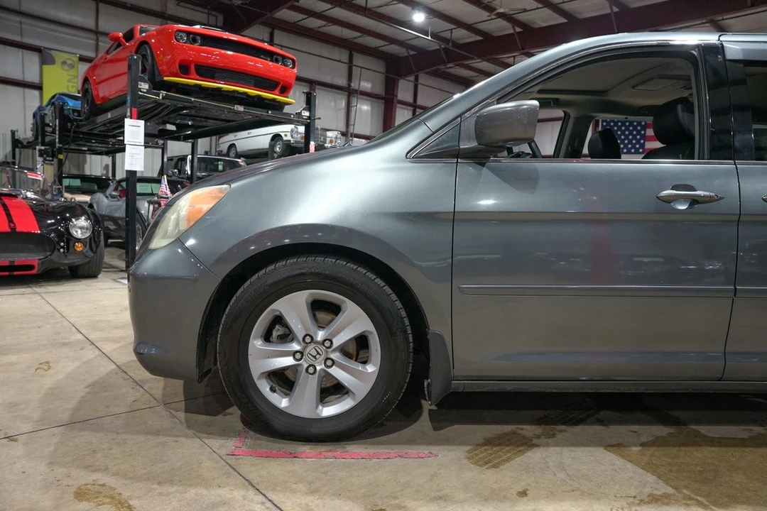 2010 Honda Odyssey - Image 3 of 12