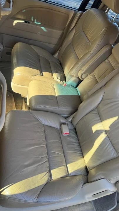 2010 Honda Odyssey - Image 7 of 10