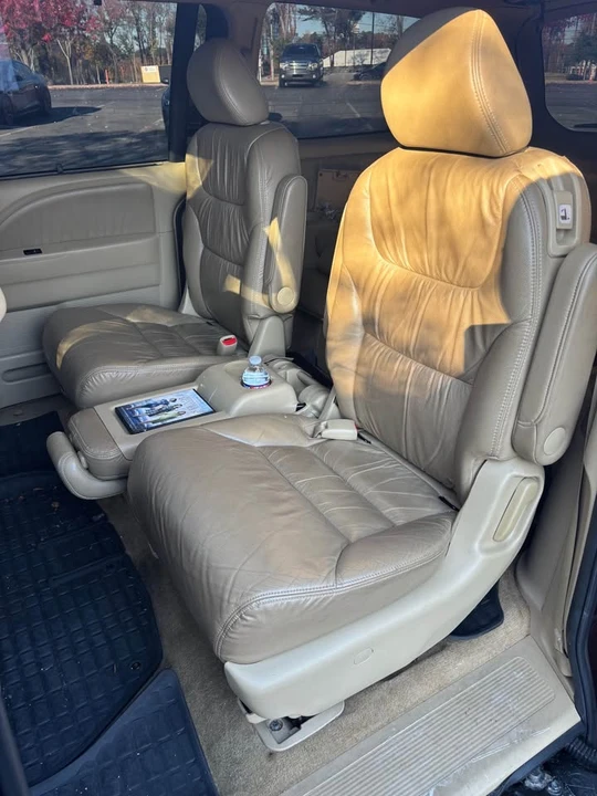2010 Honda Odyssey - Image 7 of 10