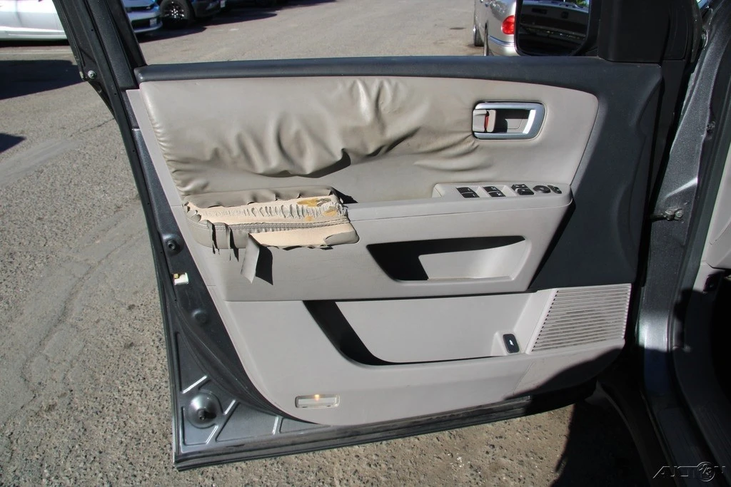 2010 Honda Pilot 2nd Gen - Image 15 of 21