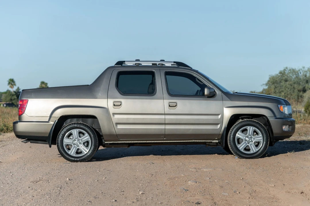 2010 Honda Ridgeline 1st Gen - Image 9 of 31