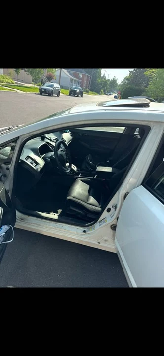 2010 Honda Civic 8th Gen - Image 7 of 10