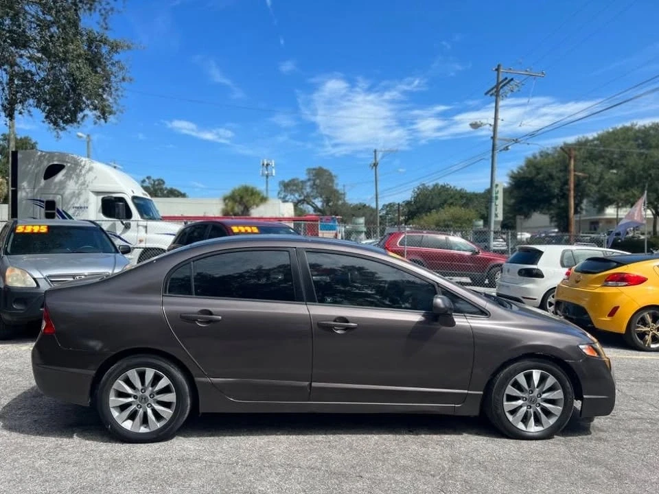 2010 Honda Civic 8th Gen - Image 6 of 14