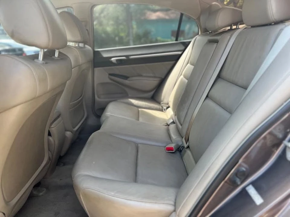 2010 Honda Civic 8th Gen - Image 11 of 14