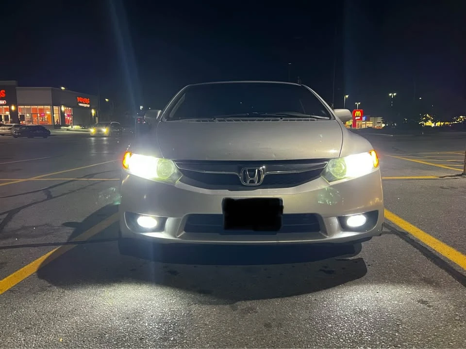 2010 Honda Civic 8th Gen - Image 5 of 11