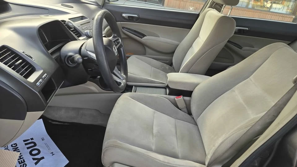 2010 Honda Civic 8th Gen - Image 12 of 19