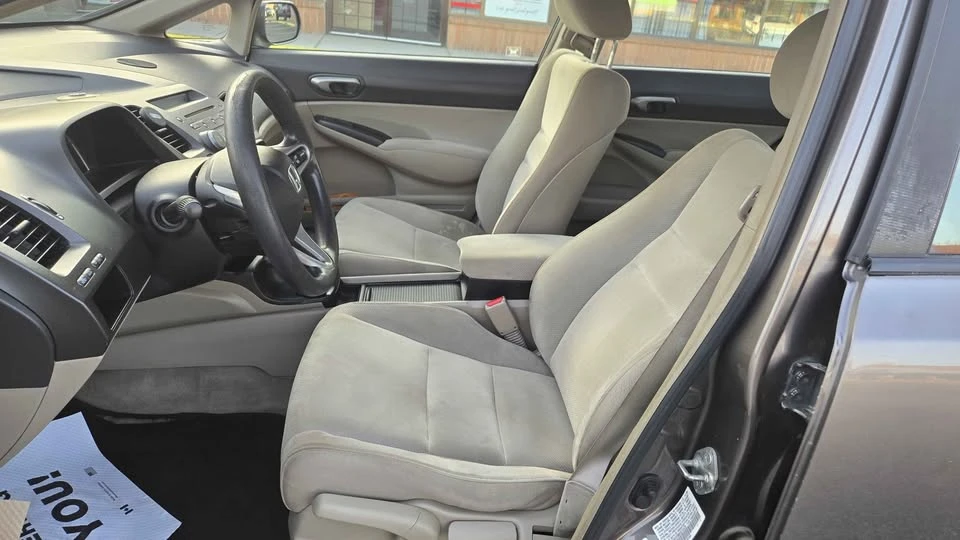 2010 Honda Civic 8th Gen - Image 14 of 19