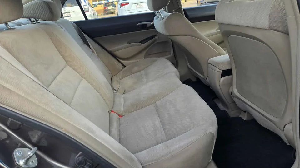 2010 Honda Civic 8th Gen - Image 4 of 19