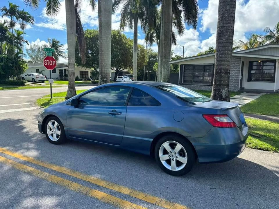 2010 Honda Civic 8th Gen - Image 5 of 8