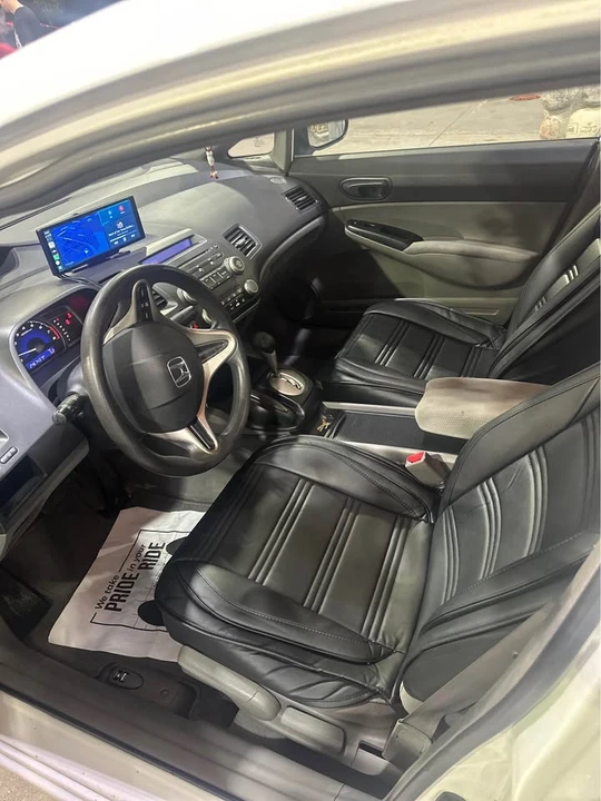 2010 Honda Civic 8th Gen - Image 7 of 8