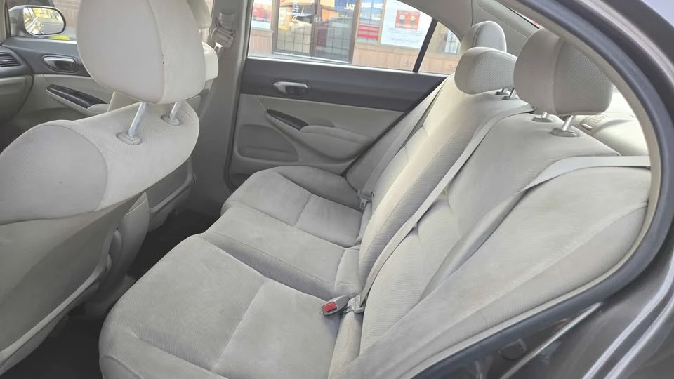 2010 Honda Civic 8th Gen - Image 10 of 19